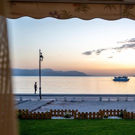 Loutraki Sea Sunset Apartment Luaran gambar